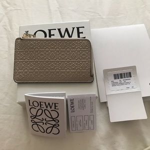 COPY - NWT Loewe Repeat Anagram Cardholder in Light Oat